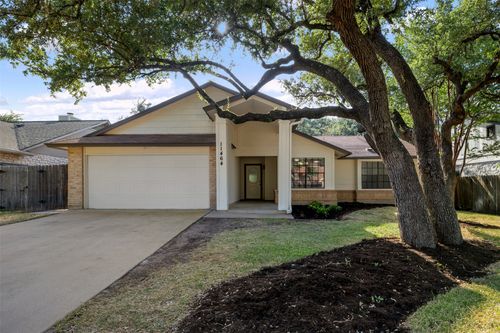 11464 Bristle Oak Trl, Austin, TX, 78750-1396 | Card Image