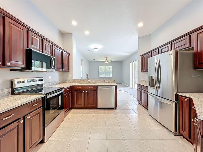 903 Kersfield Cir, House other with 3 bedrooms, 2 bathrooms and null parking in LAKE MARY FL | Image 8