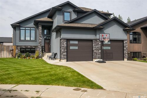 19 Greenshields Lane, Prince Albert, SK, S6X0A6 | Card Image
