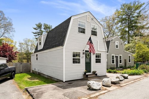 17 Woodbine Ave, Pembroke, MA, 02359-3413 | Card Image