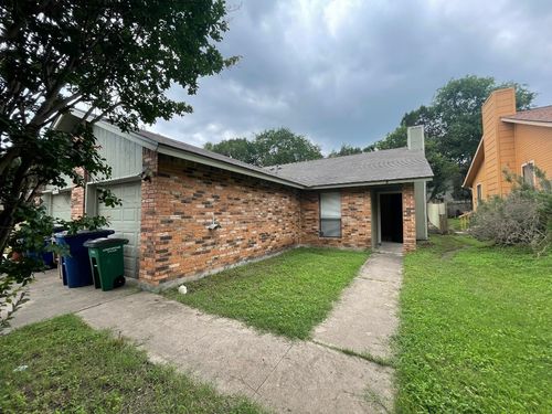 b-1411 Waterloo Trl, Austin, TX, 78704-4896 | Card Image