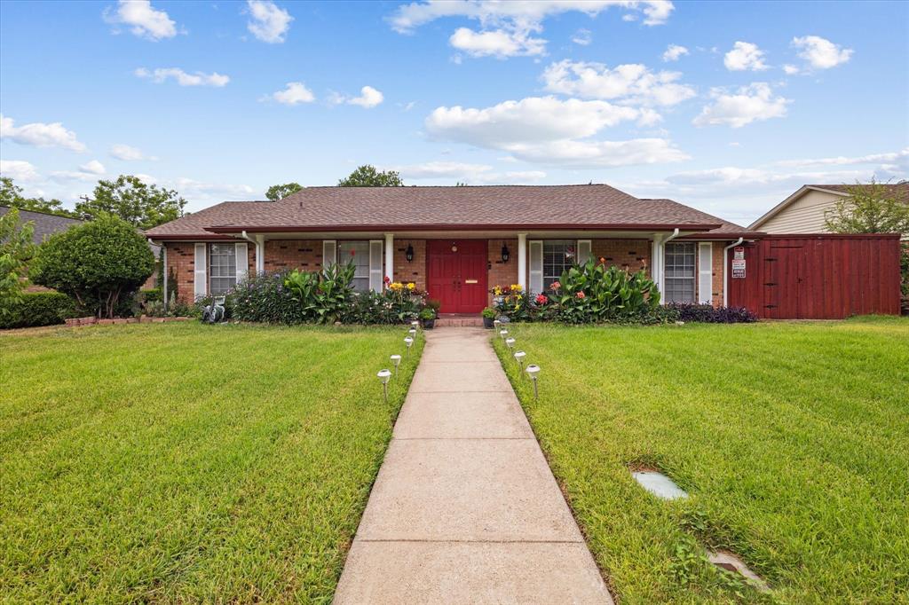 Ridge Dr, Duncanville, TX 75116