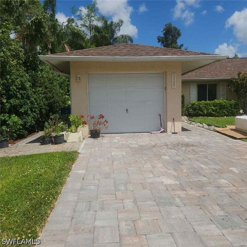 9209 Seville Rd, FORT MYERS, FL, 33967-3724 | Card Image