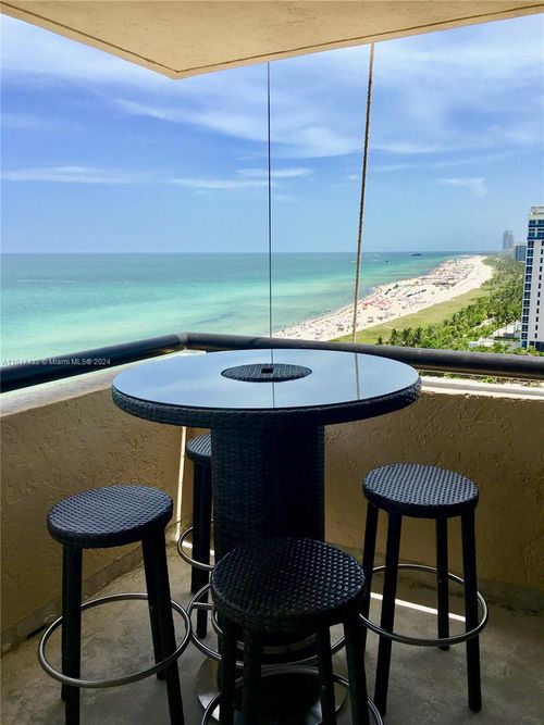 1711-2555 Collins Ave, Miami Beach, FL, 33140-4777 | Card Image