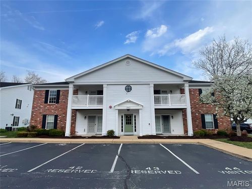 f-3417 Country Stone Manor Drive, Manchester, MO, 63088 | Card Image