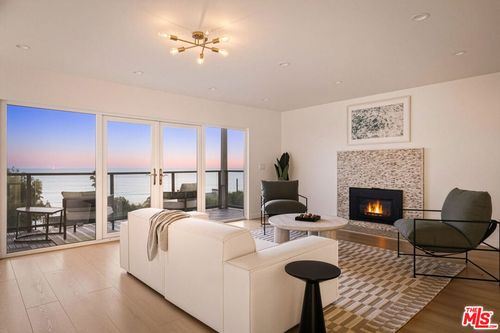 3-2442 S Coast Hwy, Laguna Beach, CA, 92651-3957 | Card Image