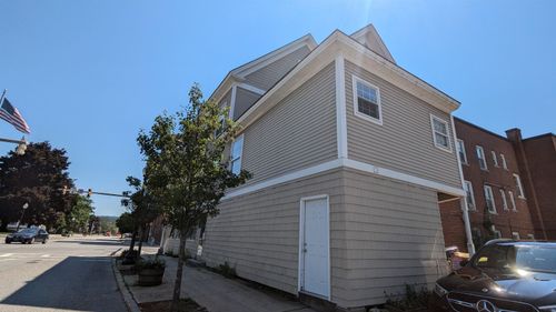 2a-676 Main St, Laconia, NH, 03246-3443 | Card Image