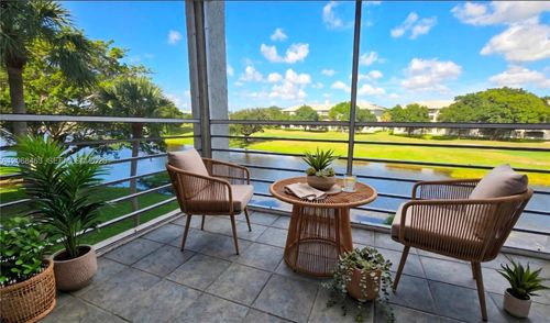 310-9230 Lagoon Pl, Davie, FL, 33324-6705 | Card Image
