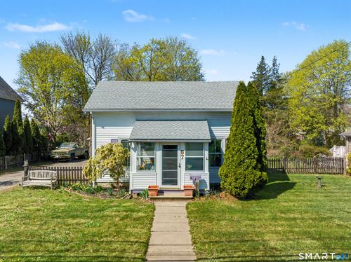 57 Grove St, Clinton, CT, 06413-1953 | Card Image