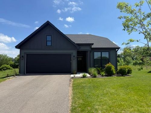 5385 Robinwood Ct, Chaska, MN, 55318-7424 | Card Image