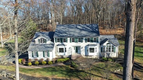 10 Knollwood Ter, Chester Twp, NJ, 07869-3012 | Card Image