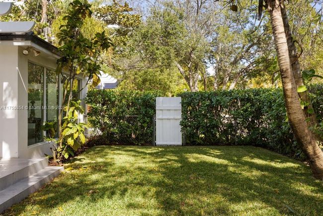 2300 Tequesta Ln, House other with 5 bedrooms, 5 bathrooms and null parking in Coconut Grove FL | Image 36