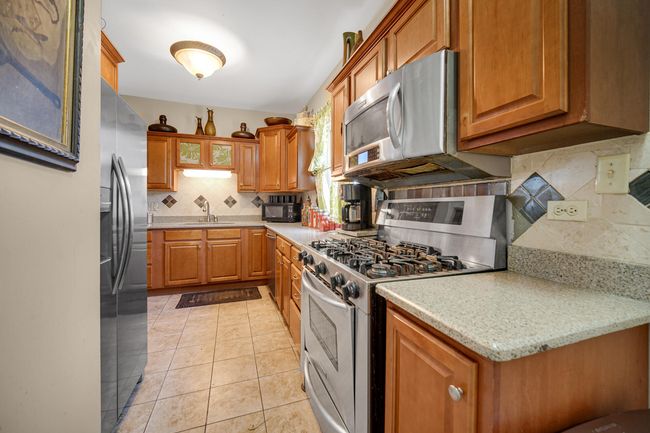 GALLEY KITCHEN VIEW | Image 6