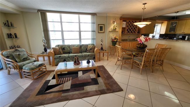 412A - 3800 S Ocean Dr, Condo with 2 bedrooms, 2 bathrooms and null parking in Hollywood FL | Image 5