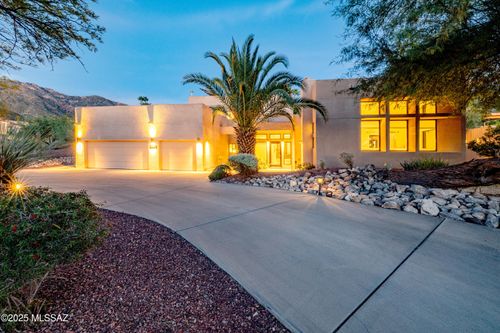 6530 N Finisterra, Tucson, AZ, 85750 | Card Image