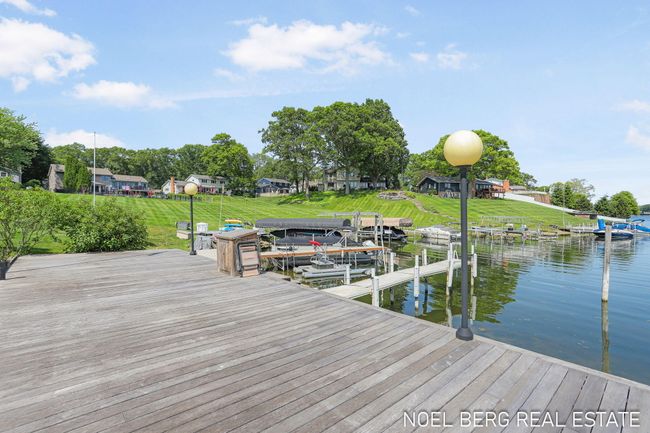 11-web-or-mls-16093-harbor-point-dr | Image 42