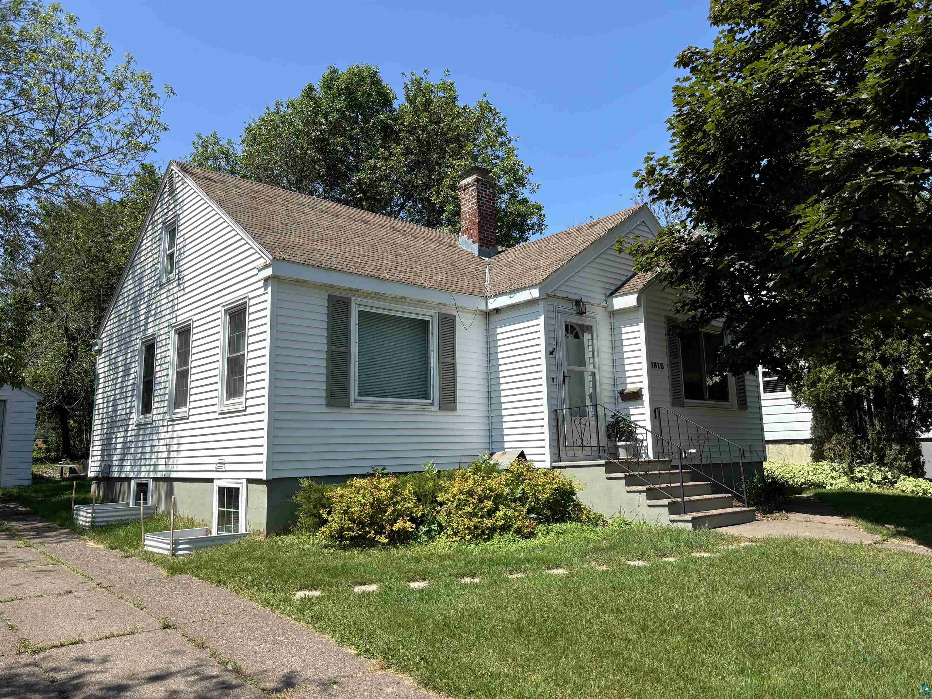 Dunedin Ave, Duluth, MN 55803