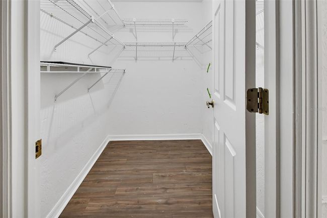 Walk-in Closet, Master Bedroom | Image 18