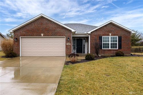 236 Saddlebrook Run, Springfield, OH, 45502 | Card Image