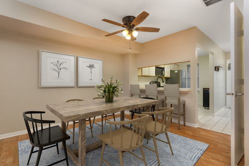 1604 Pebble Beach Cir, Elgin, IL, 60123-6863 | Card Image