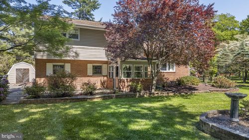 1253 Surrey Rd, West Chester, PA, 19382-8435 | Card Image