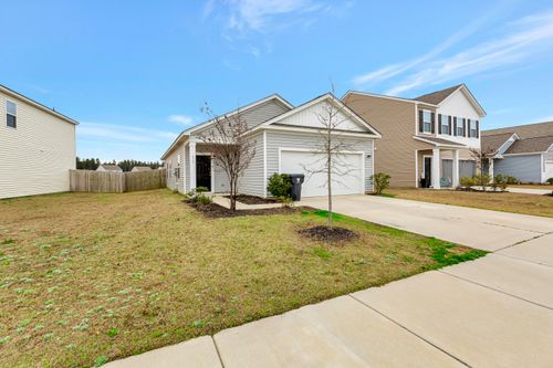 475 Pender Woods Dr, Summerville, SC, 29486-2474 | Card Image