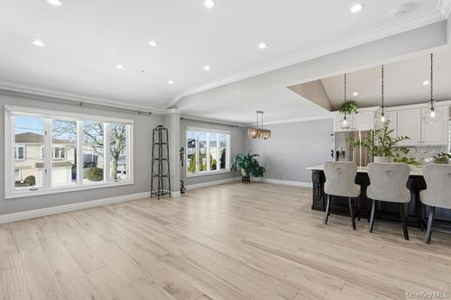 160-51 80th St, Howard Beach, NY, 11414-2918 | Card Image