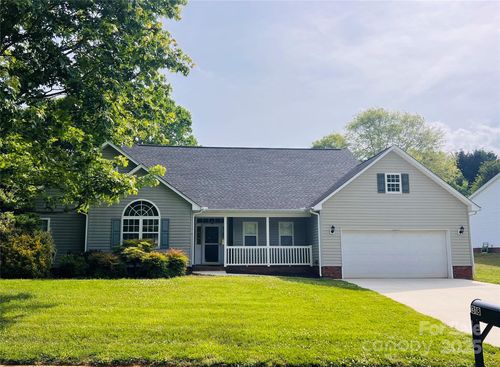 318 Linsbury Ct, Gastonia, NC, 28056-7415 | Card Image
