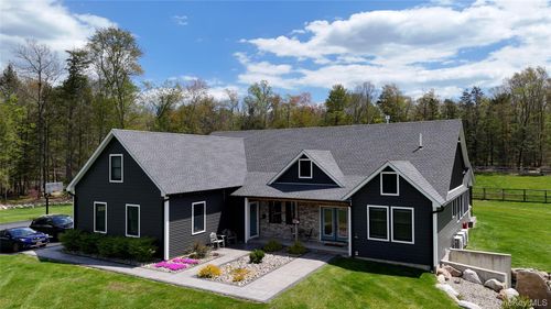 240 Sinsabaugh Rd, Pine Bush, NY, 12566-5427 | Card Image