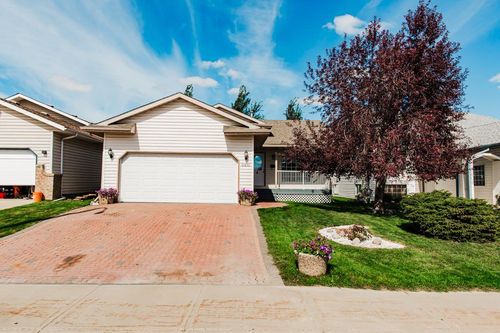 10610 Michaelis Blvd, Grande Prairie, AB, T8W2G9 | Card Image