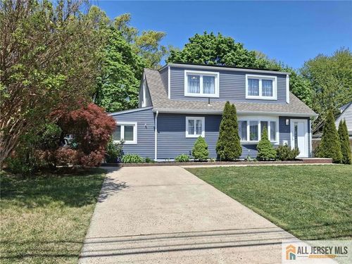 47 Kendall Dr, Parlin, NJ, 08859-1187 | Card Image