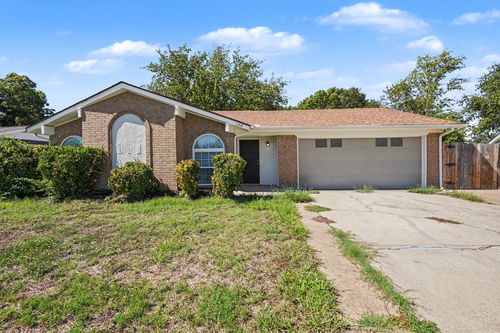 124 Sioux St, Keller, TX, 76248-2441 | Card Image