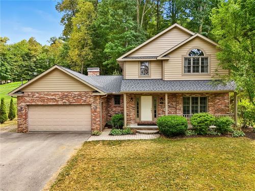 104 Moore Rd, Butler, PA, 16001-1312 | Card Image