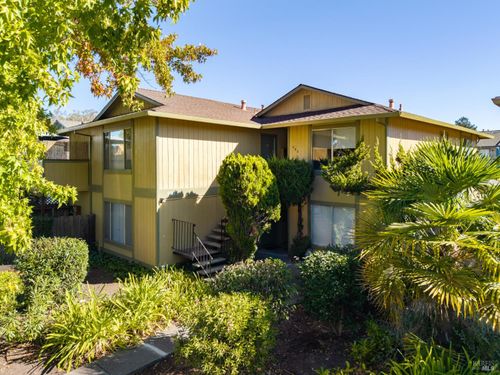 907 Joanne Court, Rohnert Park, CA, 94928 | Card Image