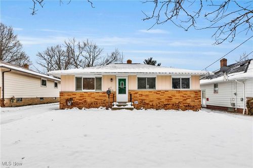 14808 James Ave, Maple Heights, OH, 44137-4120 | Card Image