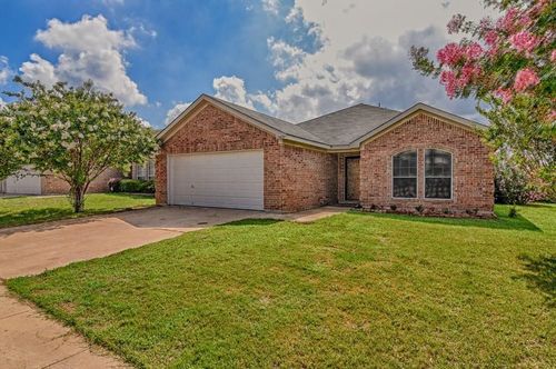 12429 Seven Eagles Ln, Burleson, TX, 76028-7555 | Card Image