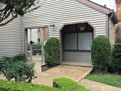 apt-804-2025 Augusta Dr, Houston, TX, 77057-3797 | Card Image