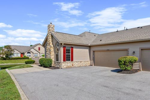 3745 Stoneway Pt, Powell, OH, 43065-8277 | Card Image