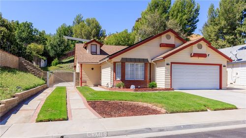 32115 Green Hill Dr, Castaic, CA, 91384-3015 | Card Image