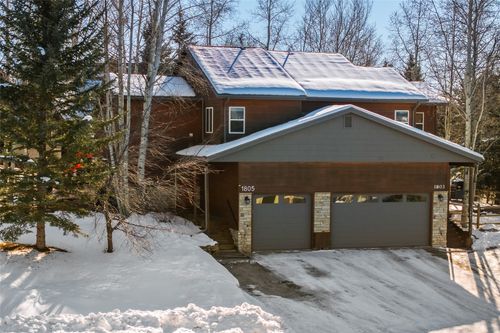 1805 Hunters Dr, Steamboat Springs, CO, 80487-2366 | Card Image