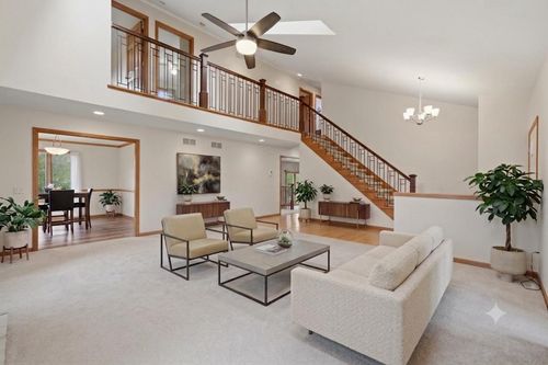 8813 Nelson Crossing, MADISON, WI, 53593 | Card Image