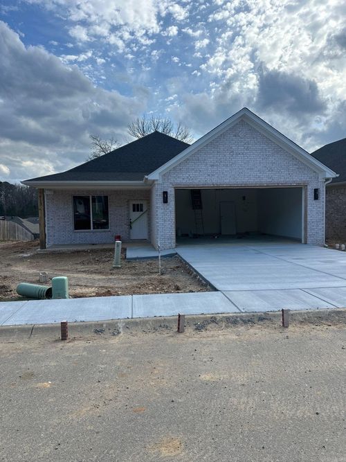 913 Grand Teton Dr, Benton, AR, 72019-5014 | Card Image