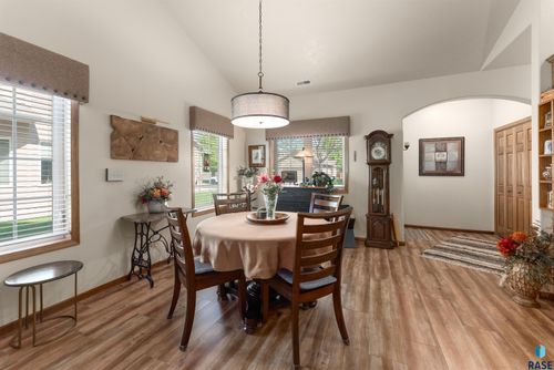 3564 W 91st Pl Place, Sioux Falls, SD, 57108 | Card Image