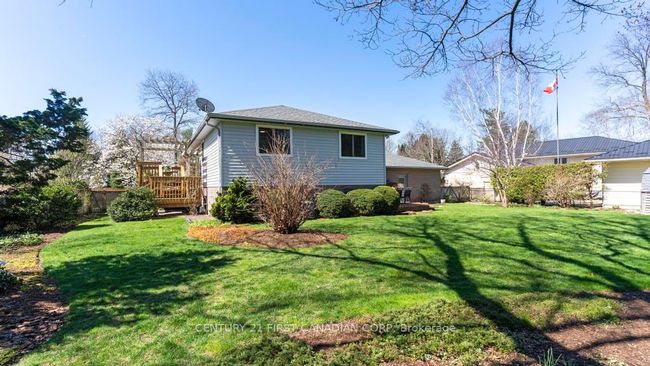 2344 Bentim Rd, House other with 3 bedrooms, 2 bathrooms and 4 parking in Mount Brydges ON | Image 33