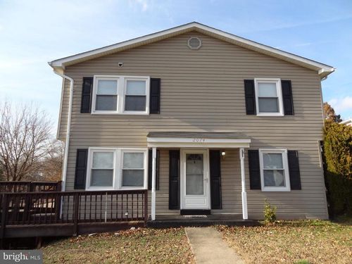 2074 Lake Grove Ln, CROFTON, MD, 21114-1831 | Card Image