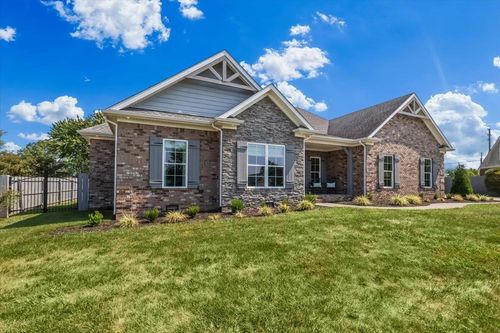 483 Leonatus Ct, Bowling Green, KY, 42104-4029 | Card Image