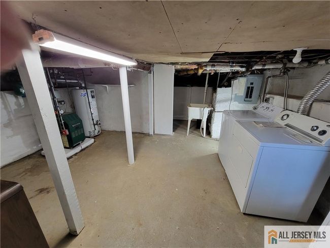 832 State Route 35, House other with 2 bedrooms, 2 bathrooms and null parking in South Amboy NJ | Image 19
