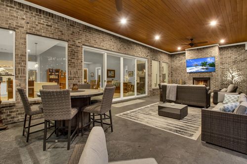 25127 W Tara Plantation Dr, Tomball, TX, 77375-1619 | Card Image