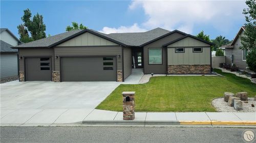 2454 Greenbriar Rd, Billings, MT, 59105-3571 | Card Image
