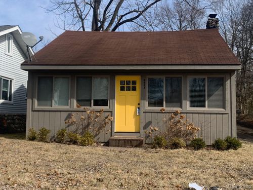 3991 Fieldview Ave, West Bloomfield, MI, 48324-2836 | Card Image